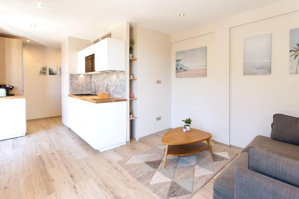 L36 Sea View Terrace 10Min Walking To Sea/Parking & Ac Apartment Ница Екстериор снимка