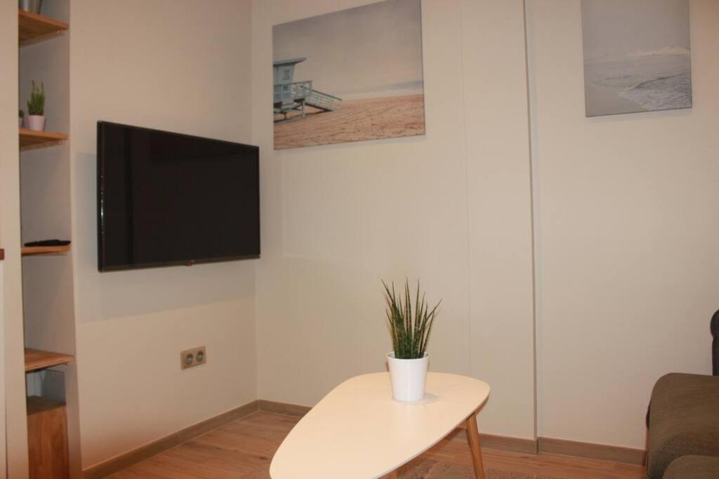 L36 Sea View Terrace 10Min Walking To Sea/Parking & Ac Apartment Ница Екстериор снимка